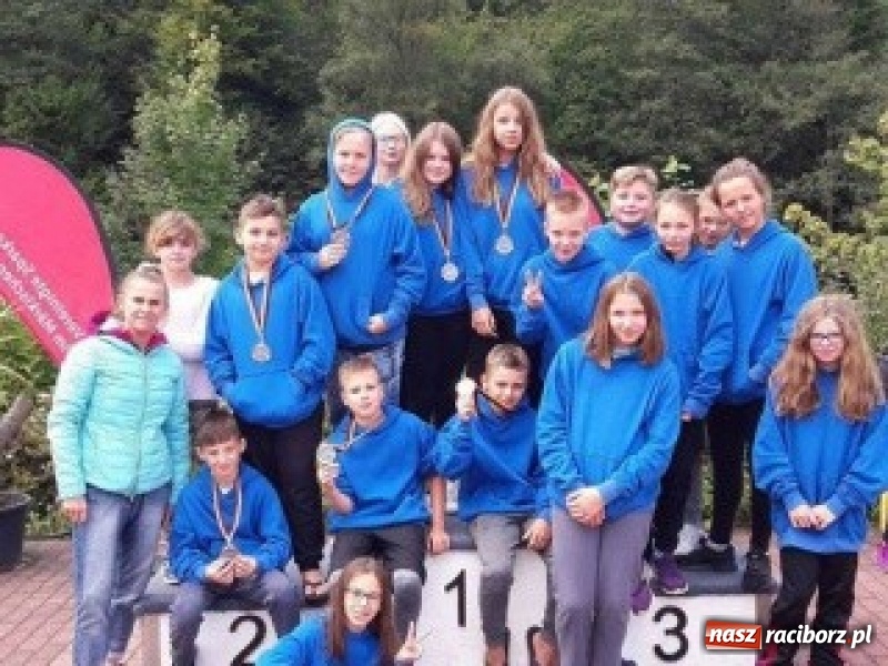 Zdjęcie w galerii na portalu naszraciborz.pl: Pływacy z Raciborza z sukcesami na zawodach pływackich w Werdohl wiadomości z regionu