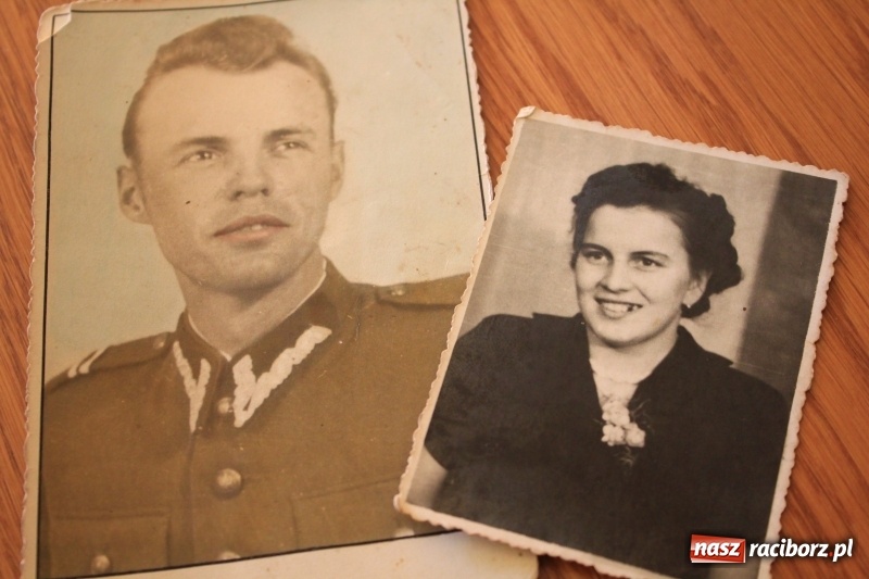 Zdjęcie w galerii na portalu naszraciborz.pl: Elżbieta i Eryk Hnidowie z Krzanowic świętowali diamentowe gody wiadomości z regionu