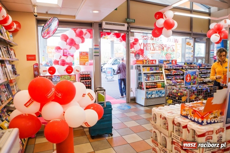 Zdjęcie w galerii na portalu naszraciborz.pl: W Raciborzu powitano nową markę paliwową. Circle K zastąpiła Statoil wiadomości z regionu