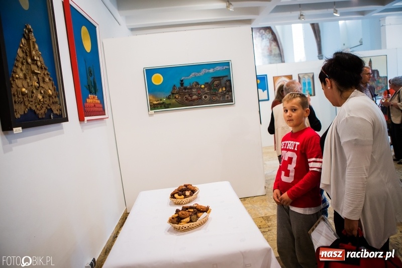 Zdjęcie w galerii na portalu naszraciborz.pl: Małżeństwo ze sztuką w tle w raciborskim Muzeum wiadomości z regionu