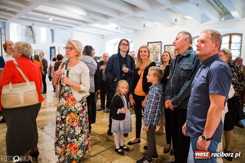Zdjęcie w galerii na portalu naszraciborz.pl: Małżeństwo ze sztuką w tle w raciborskim Muzeum wiadomości z regionu