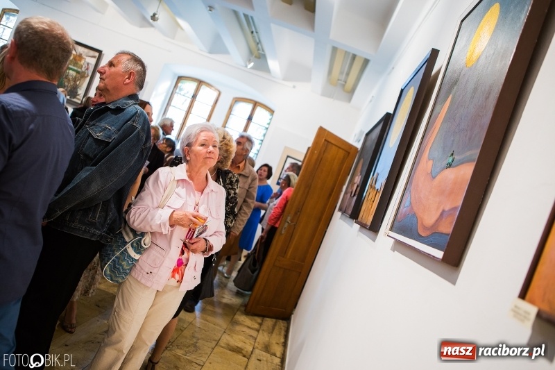 Zdjęcie w galerii na portalu naszraciborz.pl: Małżeństwo ze sztuką w tle w raciborskim Muzeum wiadomości z regionu
