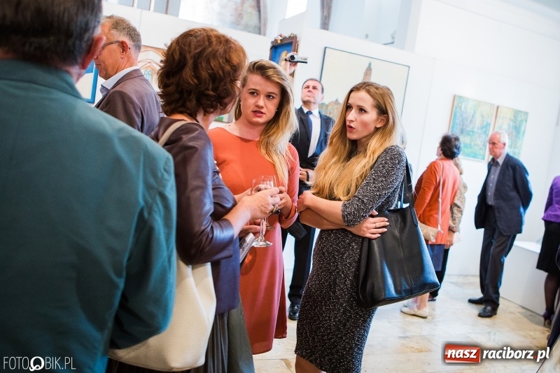 Zdjęcie w galerii na portalu naszraciborz.pl: Małżeństwo ze sztuką w tle w raciborskim Muzeum wiadomości z regionu