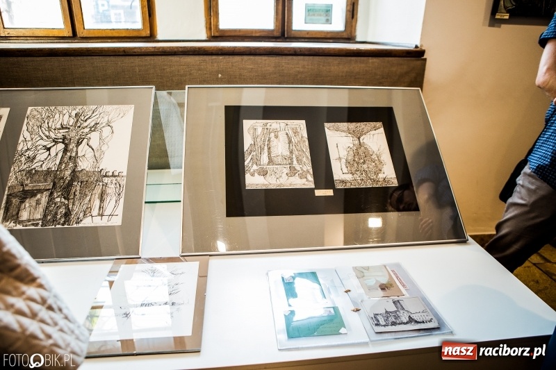 Zdjęcie w galerii na portalu naszraciborz.pl: Małżeństwo ze sztuką w tle w raciborskim Muzeum wiadomości z regionu