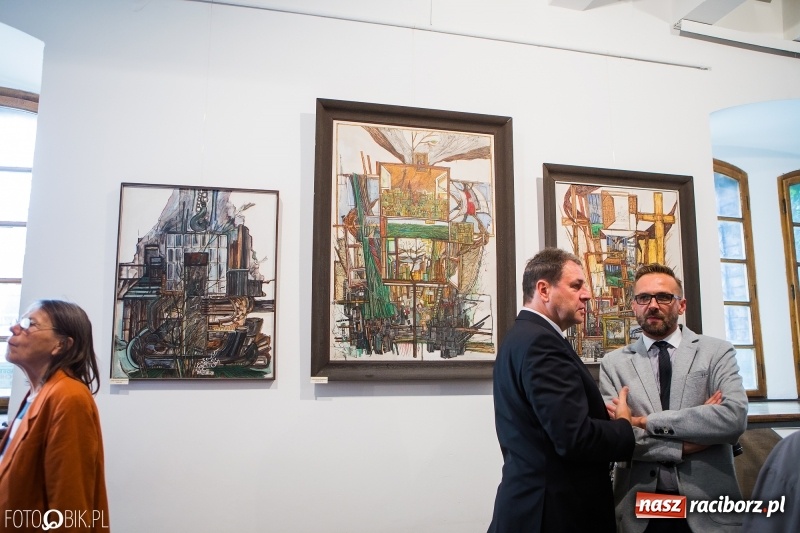 Zdjęcie w galerii na portalu naszraciborz.pl: Małżeństwo ze sztuką w tle w raciborskim Muzeum wiadomości z regionu