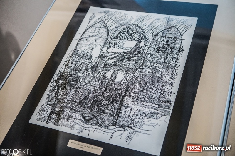 Zdjęcie w galerii na portalu naszraciborz.pl: Małżeństwo ze sztuką w tle w raciborskim Muzeum wiadomości z regionu