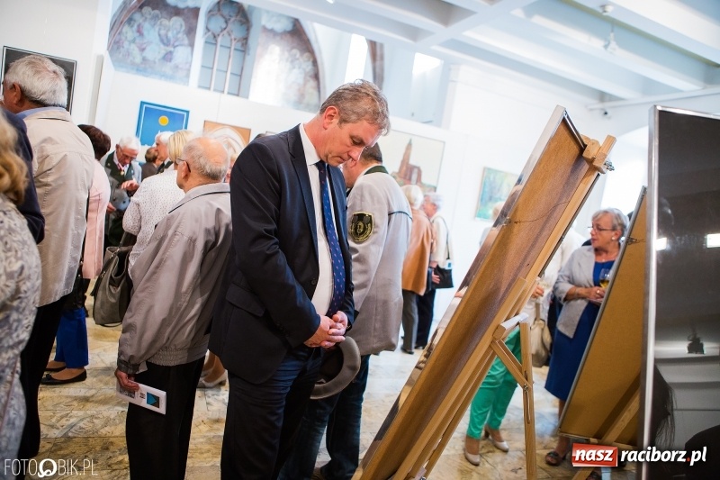 Zdjęcie w galerii na portalu naszraciborz.pl: Małżeństwo ze sztuką w tle w raciborskim Muzeum wiadomości z regionu