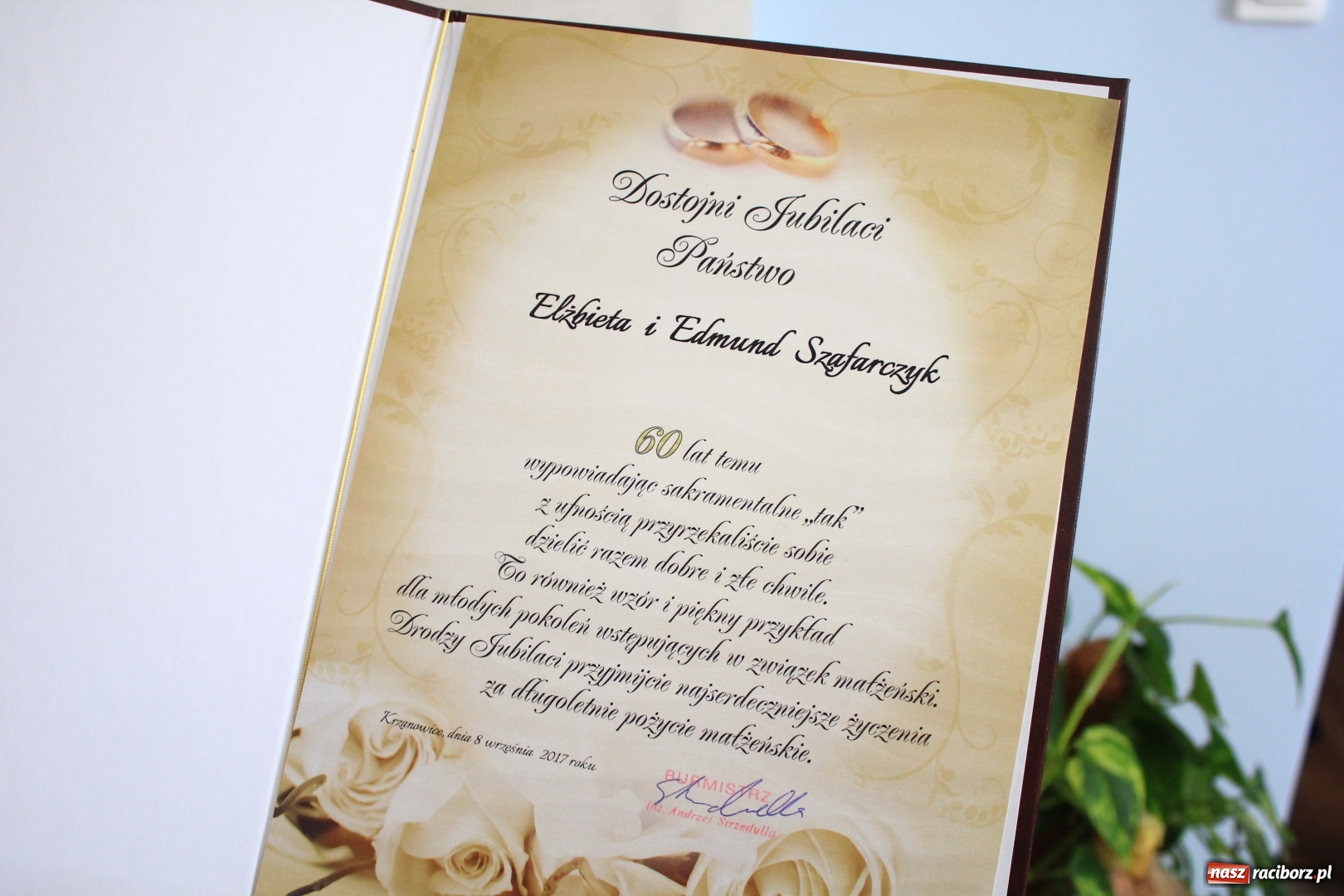 Zdjęcie w galerii na portalu naszraciborz.pl: Razem na dobre i na złe, od 60 już lat. Diamentowe gody państwa Szafarczyków wiadomości z regionu
