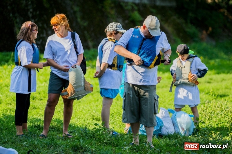 Zdjęcie w galerii na portalu naszraciborz.pl: XV Regionalny Spływ Kajakowy Olimpiad Specjalnych z Raciborza do Kędzierzyna Koźla wiadomości z regionu