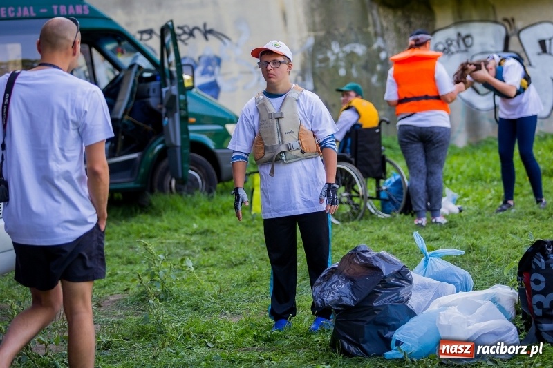 Zdjęcie w galerii na portalu naszraciborz.pl: XV Regionalny Spływ Kajakowy Olimpiad Specjalnych z Raciborza do Kędzierzyna Koźla wiadomości z regionu
