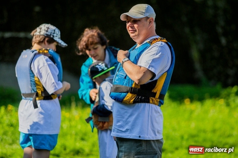 Zdjęcie w galerii na portalu naszraciborz.pl: XV Regionalny Spływ Kajakowy Olimpiad Specjalnych z Raciborza do Kędzierzyna Koźla wiadomości z regionu