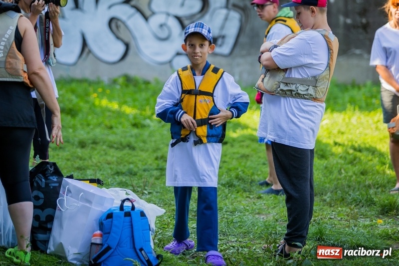 Zdjęcie w galerii na portalu naszraciborz.pl: XV Regionalny Spływ Kajakowy Olimpiad Specjalnych z Raciborza do Kędzierzyna Koźla wiadomości z regionu