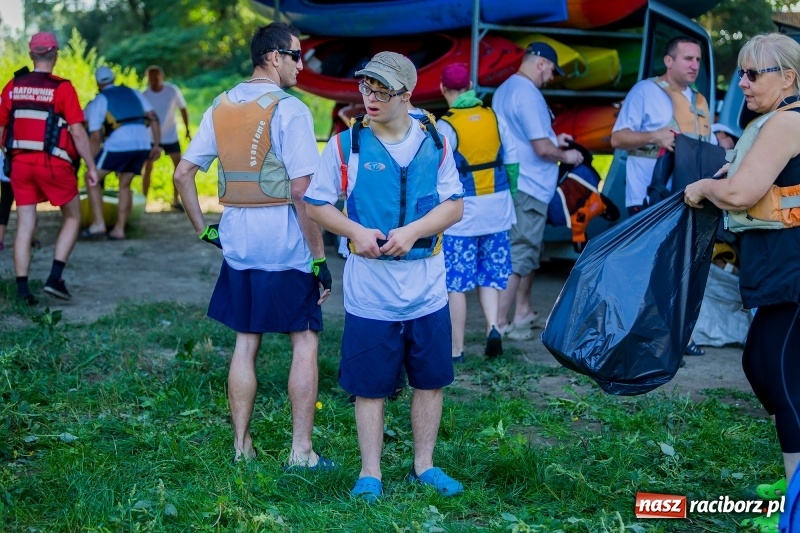 Zdjęcie w galerii na portalu naszraciborz.pl: XV Regionalny Spływ Kajakowy Olimpiad Specjalnych z Raciborza do Kędzierzyna Koźla wiadomości z regionu