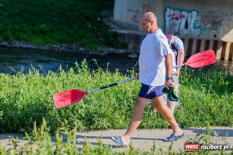 Zdjęcie w galerii na portalu naszraciborz.pl: XV Regionalny Spływ Kajakowy Olimpiad Specjalnych z Raciborza do Kędzierzyna Koźla wiadomości z regionu