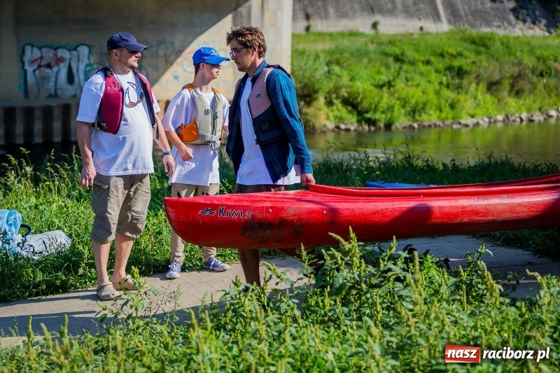 Zdjęcie w galerii na portalu naszraciborz.pl: XV Regionalny Spływ Kajakowy Olimpiad Specjalnych z Raciborza do Kędzierzyna Koźla wiadomości z regionu