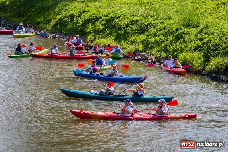 Zdjęcie w galerii na portalu naszraciborz.pl: XV Regionalny Spływ Kajakowy Olimpiad Specjalnych z Raciborza do Kędzierzyna Koźla wiadomości z regionu