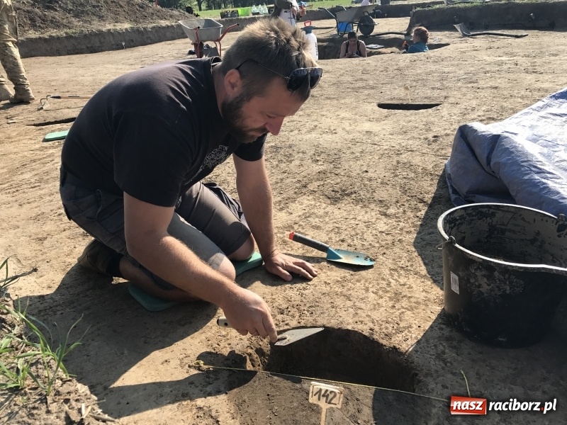 Zdjęcie w galerii na portalu naszraciborz.pl: Samborowice - celtycka wieś na Bursztynowym Szlaku. W tym roku doszło do ciekawych odkryć wiadomości z regionu