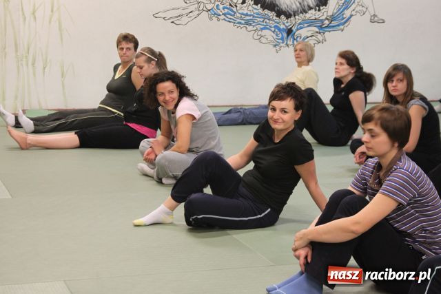 Zdjęcie w galerii na portalu naszraciborz.pl: Rzut, pad, mocny kopniak… wiadomości z regionu