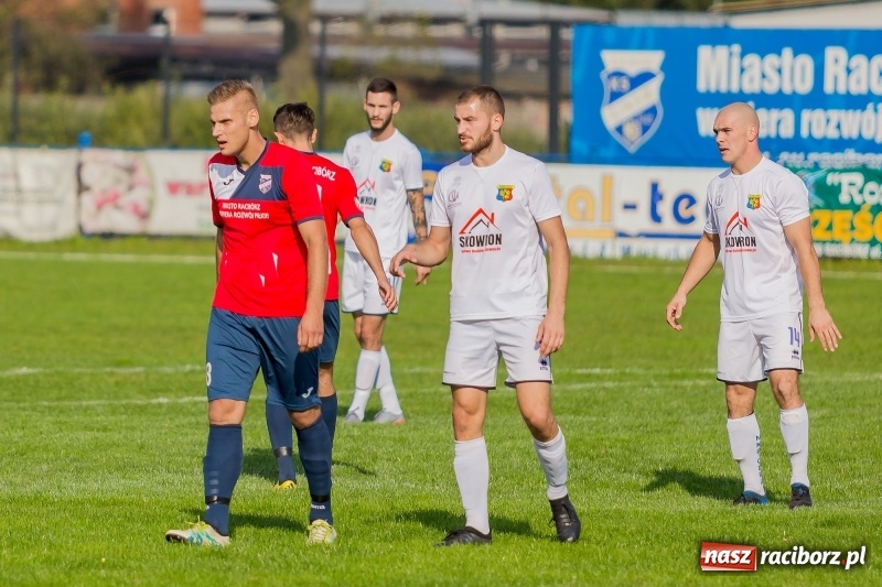 Zdjęcie w galerii na portalu naszraciborz.pl: Odra Centrum za mocna dla Unii Racibórz wiadomości z regionu