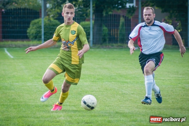 Zdjęcie w galerii na portalu naszraciborz.pl: Długo oczekiwane zwycięstwo Ocic przy Tuwima wiadomości z regionu
