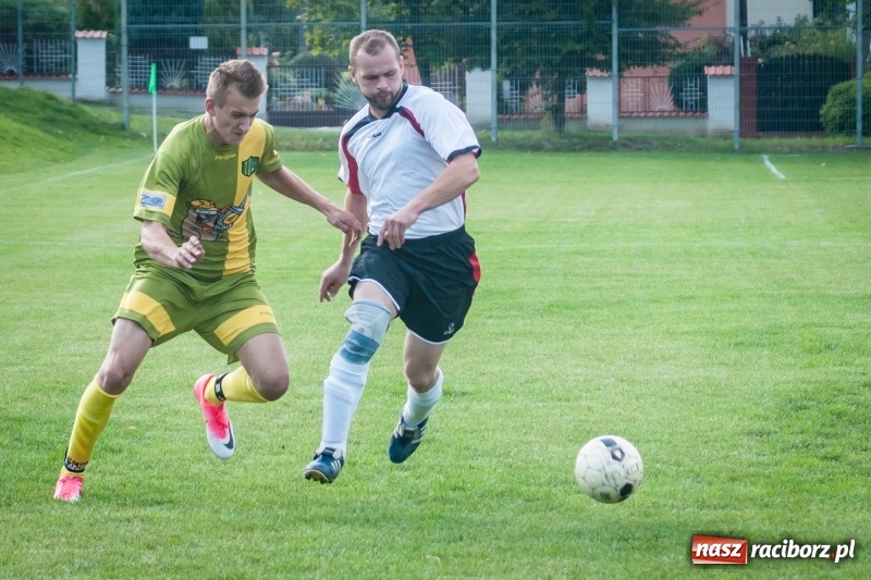 Zdjęcie w galerii na portalu naszraciborz.pl: Długo oczekiwane zwycięstwo Ocic przy Tuwima wiadomości z regionu