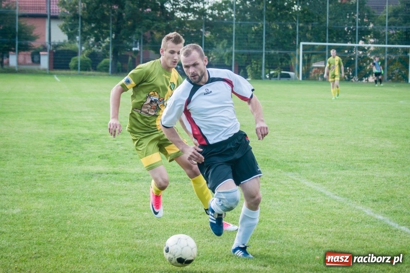 Zdjęcie w galerii na portalu naszraciborz.pl: Długo oczekiwane zwycięstwo Ocic przy Tuwima wiadomości z regionu