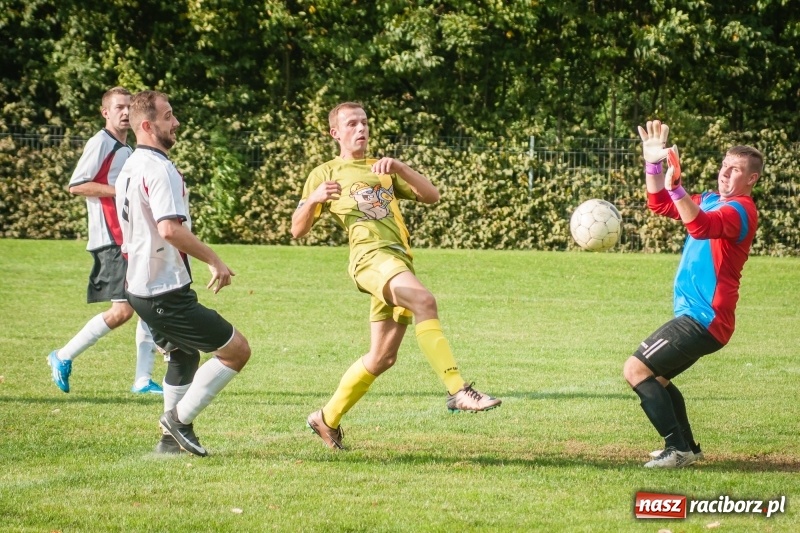Zdjęcie w galerii na portalu naszraciborz.pl: Długo oczekiwane zwycięstwo Ocic przy Tuwima wiadomości z regionu