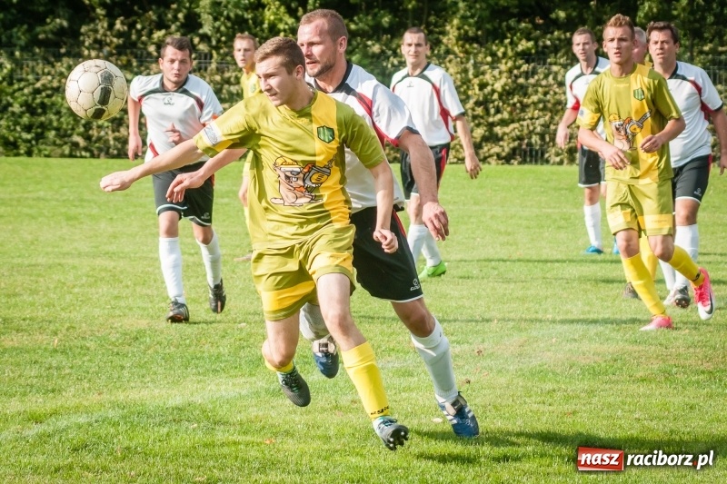Zdjęcie w galerii na portalu naszraciborz.pl: Długo oczekiwane zwycięstwo Ocic przy Tuwima wiadomości z regionu