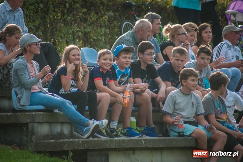 Zdjęcie w galerii na portalu naszraciborz.pl: Długo oczekiwane zwycięstwo Ocic przy Tuwima wiadomości z regionu