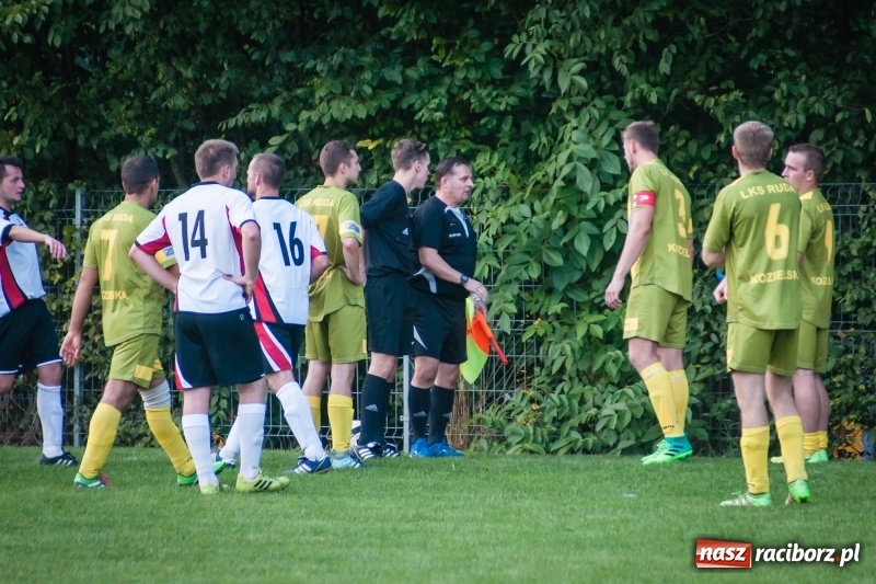 Zdjęcie w galerii na portalu naszraciborz.pl: Długo oczekiwane zwycięstwo Ocic przy Tuwima wiadomości z regionu