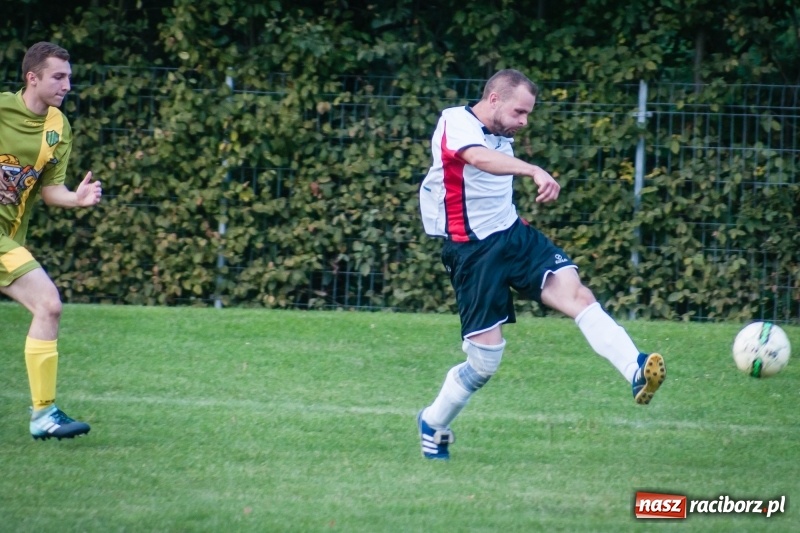 Zdjęcie w galerii na portalu naszraciborz.pl: Długo oczekiwane zwycięstwo Ocic przy Tuwima wiadomości z regionu