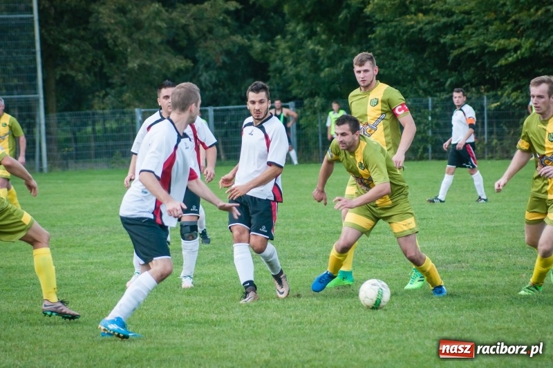 Zdjęcie w galerii na portalu naszraciborz.pl: Długo oczekiwane zwycięstwo Ocic przy Tuwima wiadomości z regionu