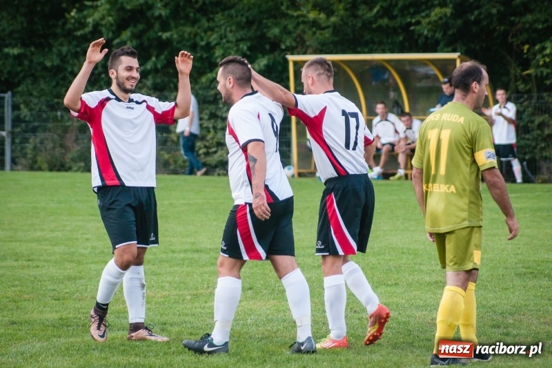 Zdjęcie w galerii na portalu naszraciborz.pl: Długo oczekiwane zwycięstwo Ocic przy Tuwima wiadomości z regionu
