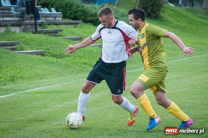 Zdjęcie w galerii na portalu naszraciborz.pl: Długo oczekiwane zwycięstwo Ocic przy Tuwima wiadomości z regionu