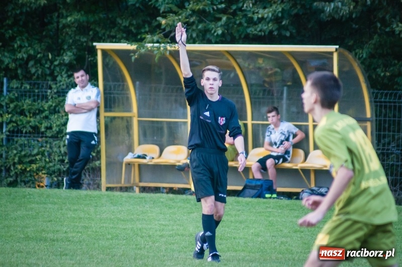 Zdjęcie w galerii na portalu naszraciborz.pl: Długo oczekiwane zwycięstwo Ocic przy Tuwima wiadomości z regionu