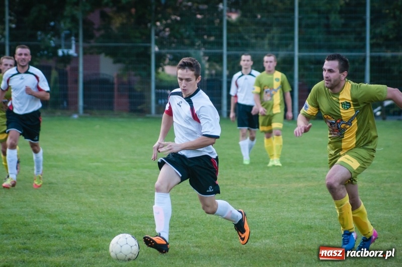Zdjęcie w galerii na portalu naszraciborz.pl: Długo oczekiwane zwycięstwo Ocic przy Tuwima wiadomości z regionu