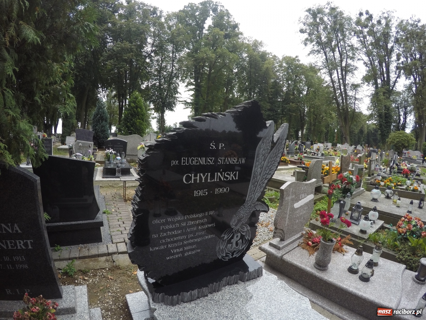 Zdjęcie w galerii na portalu naszraciborz.pl: Cichociemny Eugeniusz Chyliński ma nowy nagrobek wiadomości z regionu