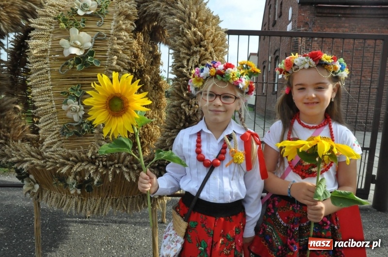 Zdjęcie w galerii na portalu naszraciborz.pl: Parafia Zawada Książęca świętuje dożynki wiadomości z regionu