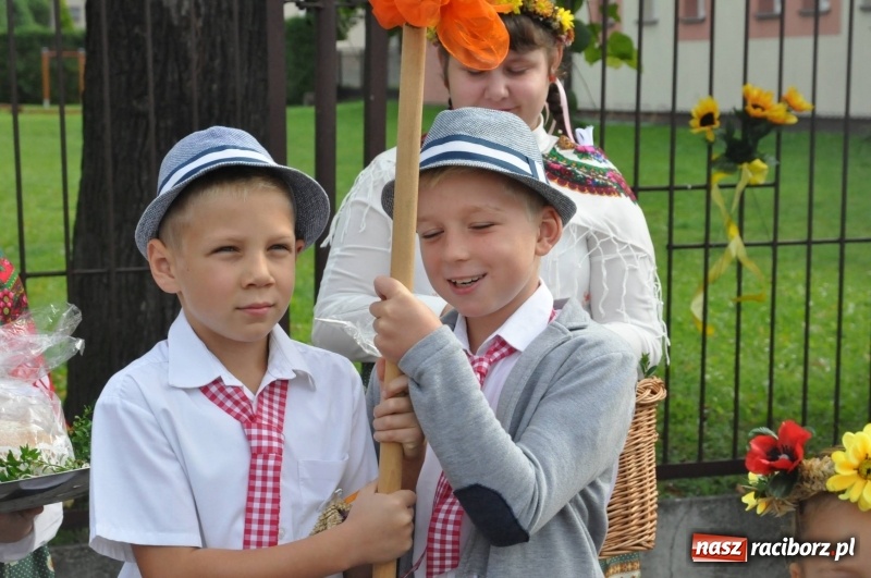 Zdjęcie w galerii na portalu naszraciborz.pl: Parafia Zawada Książęca świętuje dożynki wiadomości z regionu