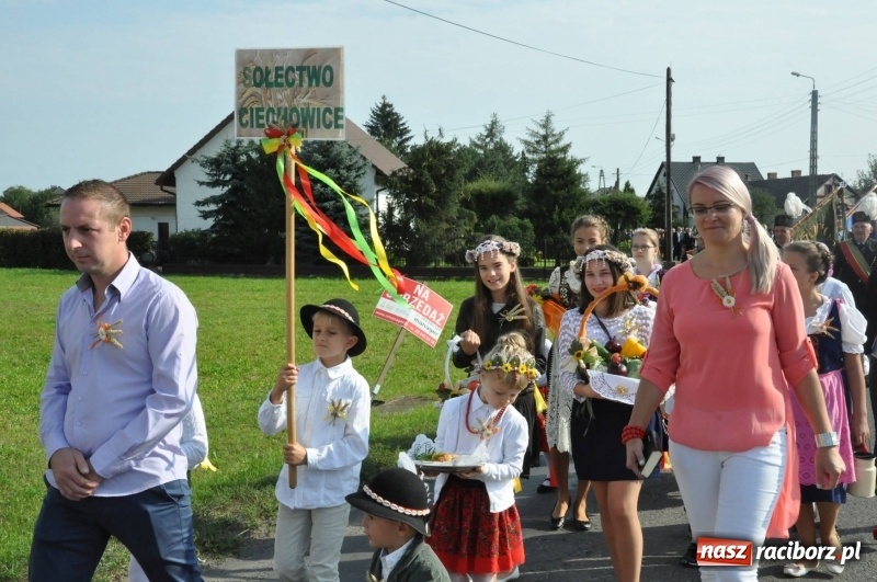 Zdjęcie w galerii na portalu naszraciborz.pl: Parafia Zawada Książęca świętuje dożynki wiadomości z regionu