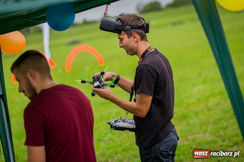 Zdjęcie w galerii na portalu naszraciborz.pl: Stowarzyszenie Skrzydlaty Racibórz zaprasza na XI Piknik Modelarski wiadomości z regionu