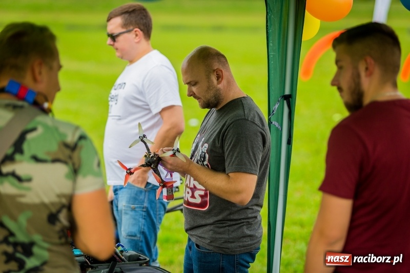 Zdjęcie w galerii na portalu naszraciborz.pl: Stowarzyszenie Skrzydlaty Racibórz zaprasza na XI Piknik Modelarski wiadomości z regionu