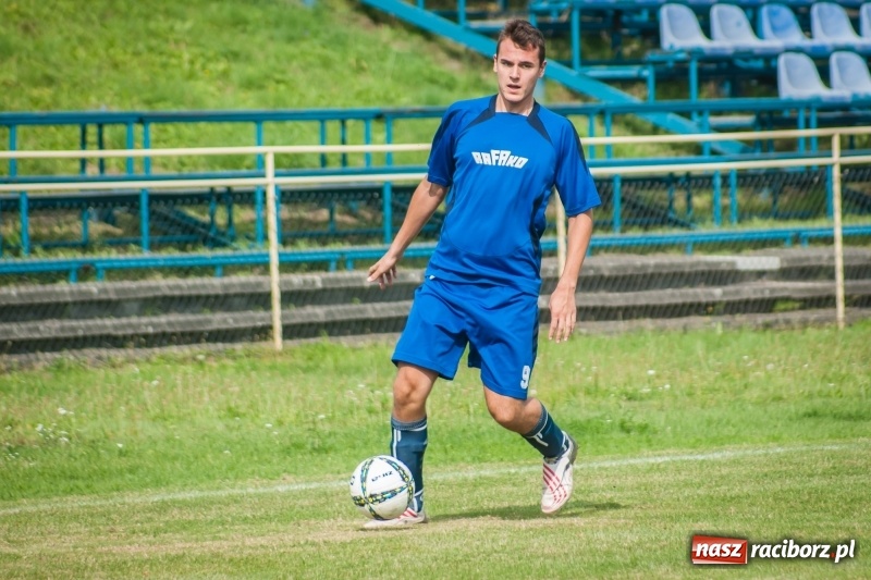 Zdjęcie w galerii na portalu naszraciborz.pl: Pewna wygrana juniorów Rafako z Zabełkowem wiadomości z regionu