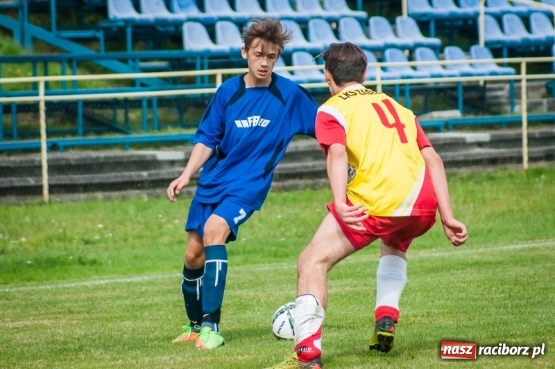 Zdjęcie w galerii na portalu naszraciborz.pl: Pewna wygrana juniorów Rafako z Zabełkowem wiadomości z regionu