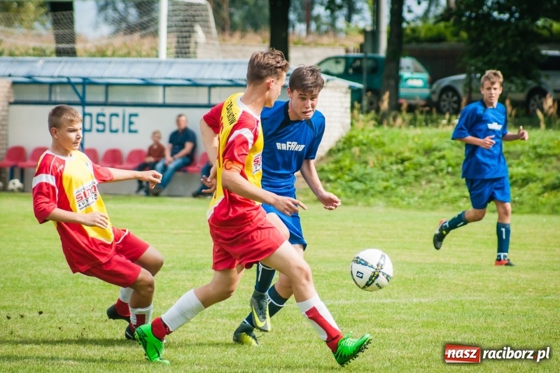 Zdjęcie w galerii na portalu naszraciborz.pl: Pewna wygrana juniorów Rafako z Zabełkowem wiadomości z regionu