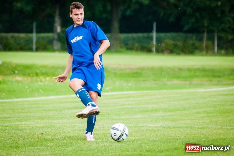 Zdjęcie w galerii na portalu naszraciborz.pl: Pewna wygrana juniorów Rafako z Zabełkowem wiadomości z regionu
