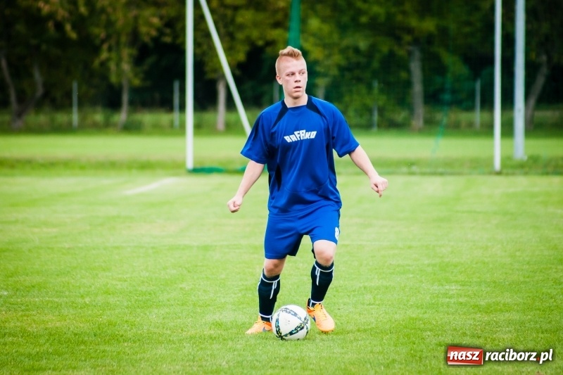 Zdjęcie w galerii na portalu naszraciborz.pl: Pewna wygrana juniorów Rafako z Zabełkowem wiadomości z regionu