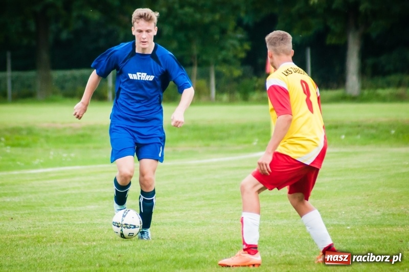 Zdjęcie w galerii na portalu naszraciborz.pl: Pewna wygrana juniorów Rafako z Zabełkowem wiadomości z regionu