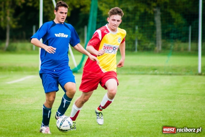 Zdjęcie w galerii na portalu naszraciborz.pl: Pewna wygrana juniorów Rafako z Zabełkowem wiadomości z regionu