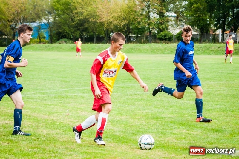 Zdjęcie w galerii na portalu naszraciborz.pl: Pewna wygrana juniorów Rafako z Zabełkowem wiadomości z regionu